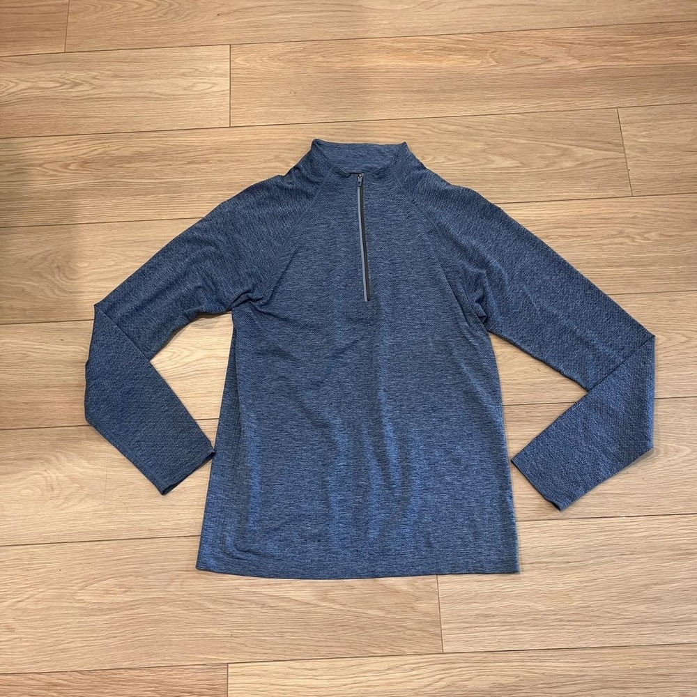 Lululemon Mens Heathered Blue Quarter Zip Pullover Medium Activewear Athleisure